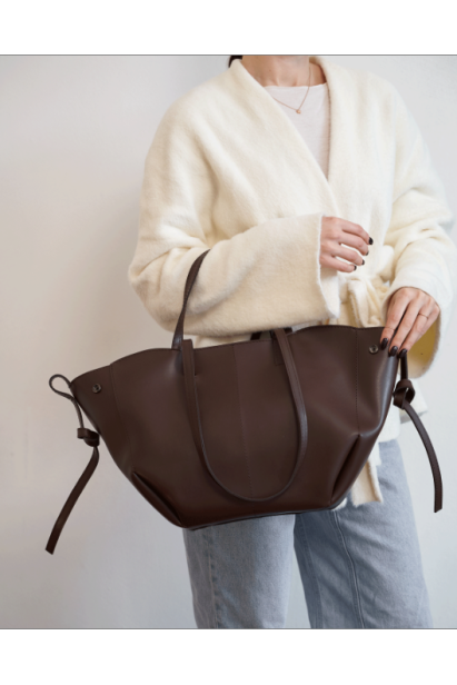 Жіноча сумка шоколадна