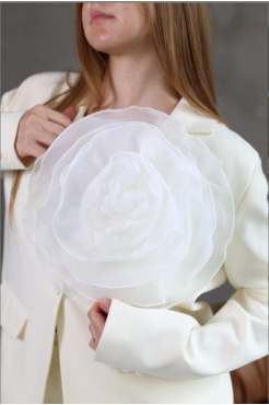 Костюм жіночий брючний 48-50 молочний  - фото 3