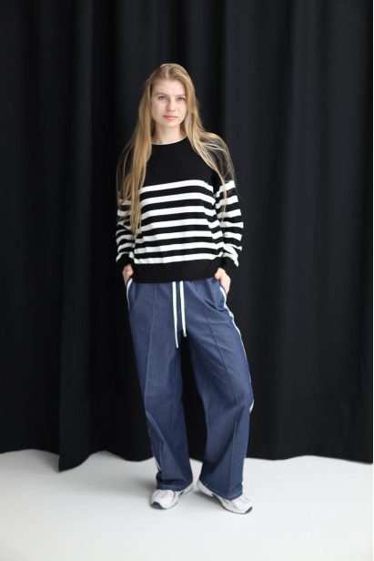 Світшот смужка в'язаний трикотаж 46-50 чорно-біла (823178bl)