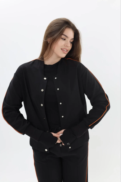 Бомбер утеплений МК жіночий 46-48 чорний помаранчевий лампас (01599S)