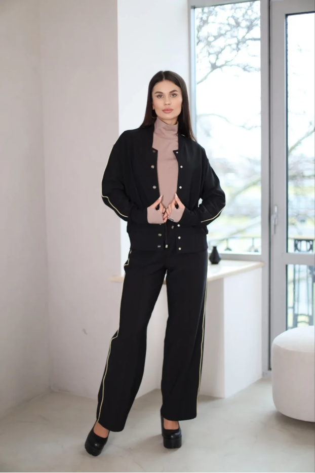 Бомбер утеплений МК жіночий 48-50 чорний бежевий лампас (01599bM) - фото 6