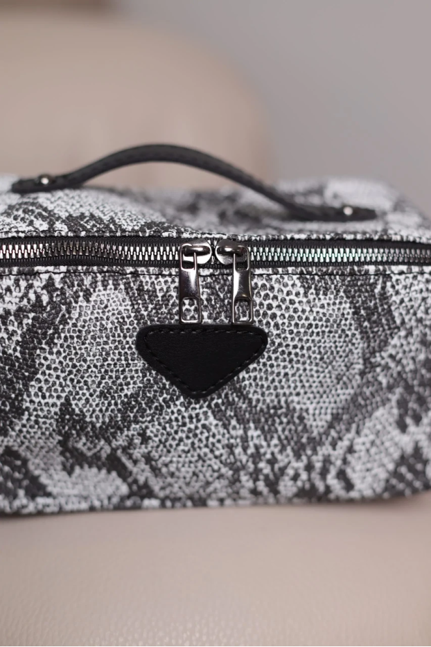 Жіноча косметичка біла з чорним рептілія 71001/1 - фото 8