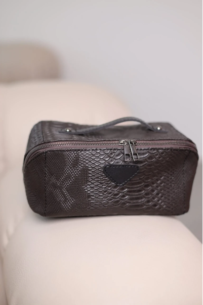 Жіноча косметичка шоколадна рептілія 71008