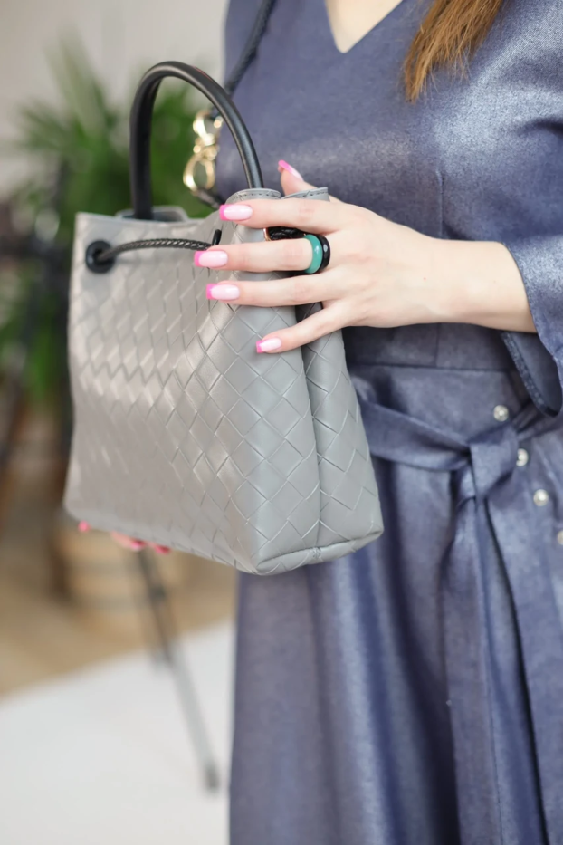 Сумка плетена сіра 111849gr - фото 2