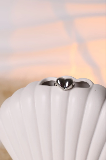 Каблучка серце у срібному кольорі 599/135