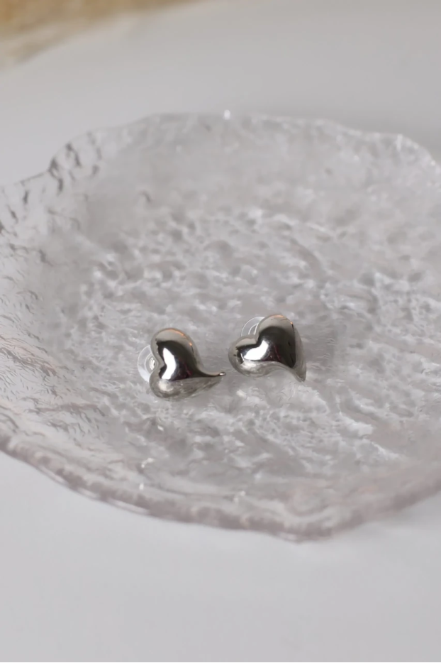 Сережки серце у срібному кольорі (599/133) - фото 3