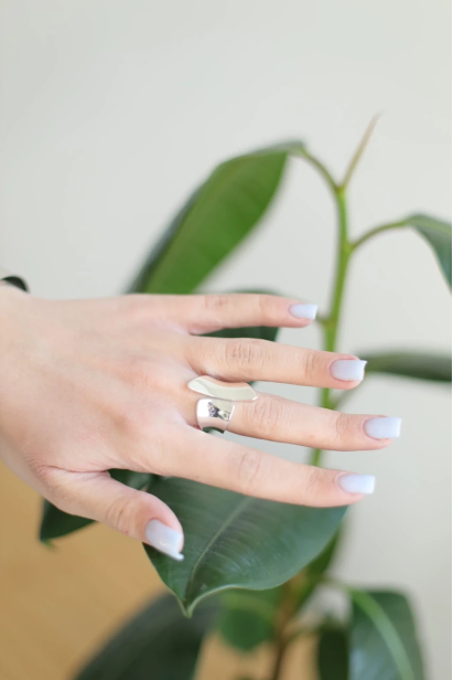 Каблучка у срібному кольорі (649/25)