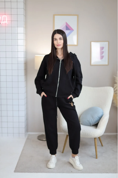 Костюм на блискавці 46-54 чорний (038Sb)