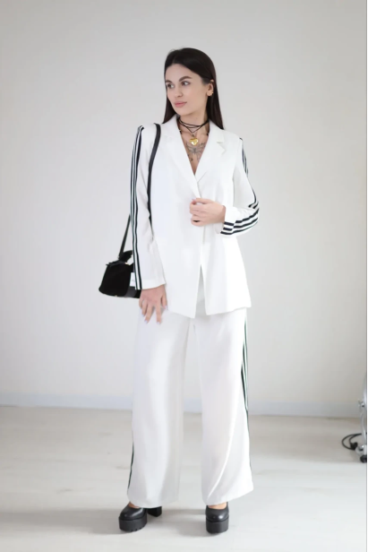 Костюм двійка з лампасами 44 білий (301Т/38)