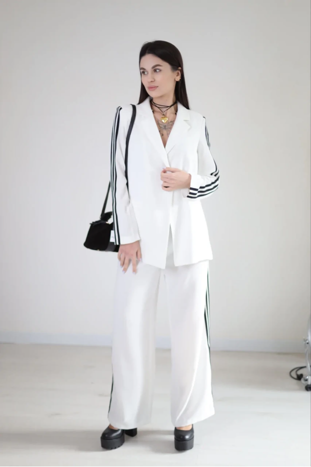 Костюм двійка з лампасами 48 білий (301Т/42) - фото 1